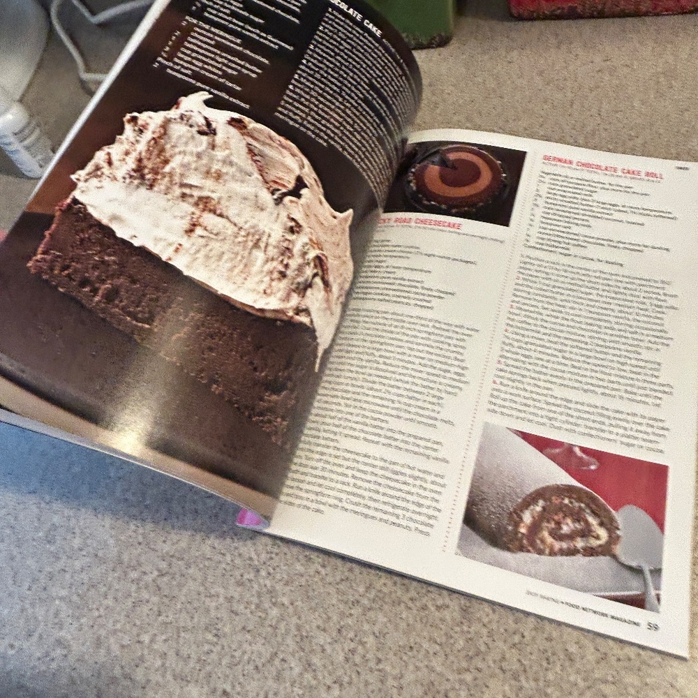 LIKE NEW! Food Network Magazine -  Easy Baking Edition - Picture 5 of 6